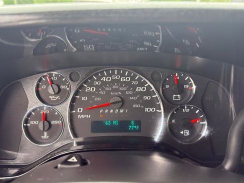 Used 2015 Chevrolet Express 2500 Extended RWD image 36