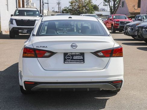 New 2026 Nissan Altima 2.5 SV FWD image 7