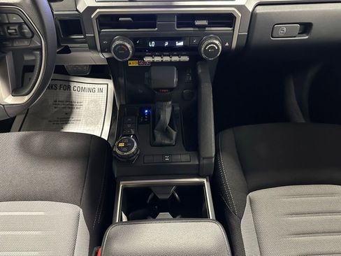 Used 2025 Toyota 4Runner TRD Off-Road AWD/4WD image 38