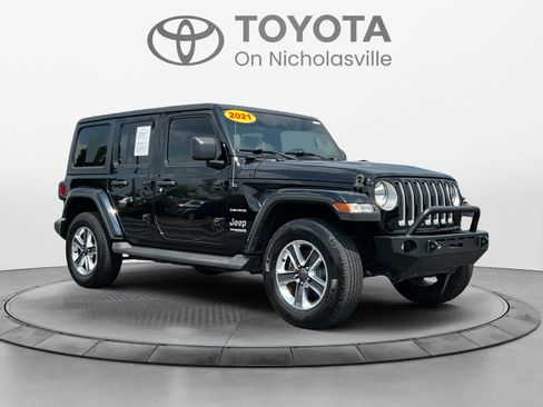 Used 2021 Jeep Wrangler Unlimited Sahara AWD/4WD image 7