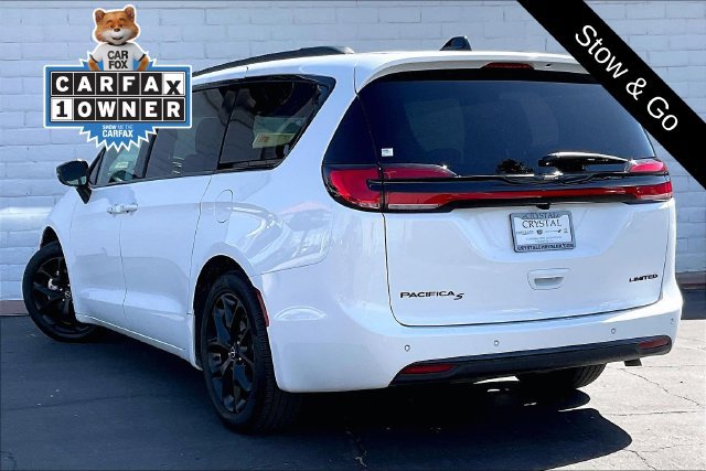 Used 2026 Chrysler Pacifica Limited w/ S Appearance Package FWD image 10