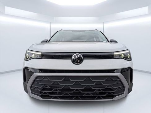 New 2026 Volkswagen Taos S image 8