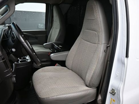 Used 2022 Chevrolet Express 2500 w/ Driver Convenience Package RWD image 10