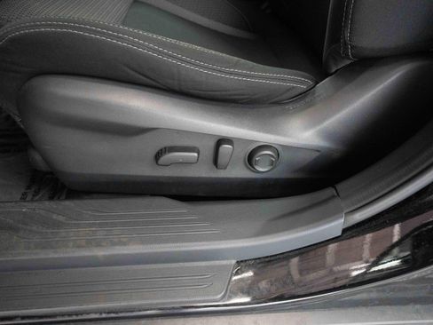 Used 2023 Subaru Outback Premium AWD/4WD image 12