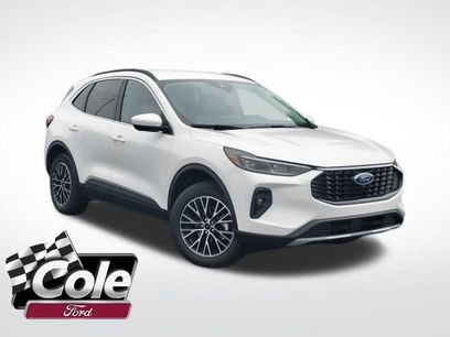 New 2025 Ford Escape SE w/ PHEV Premium Package
