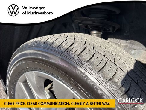 Used 2023 Toyota RAV4 XLE Premium image 8