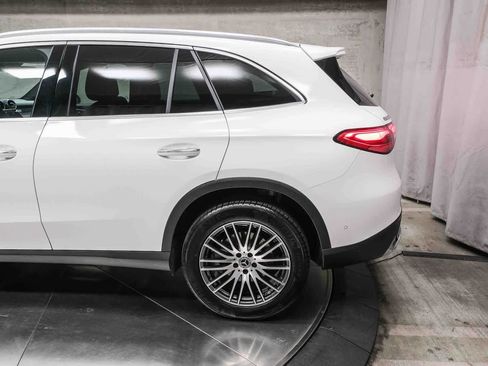 Certified 2026 Mercedes-Benz GLC 300 image 8