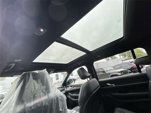 New 2025 Jeep Grand Cherokee L Limited image 15