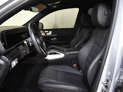 Used 2024 Mercedes-Benz GLE 450 4MATIC image 11