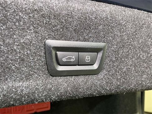 Used 2025 BMW M3 Competition image 21