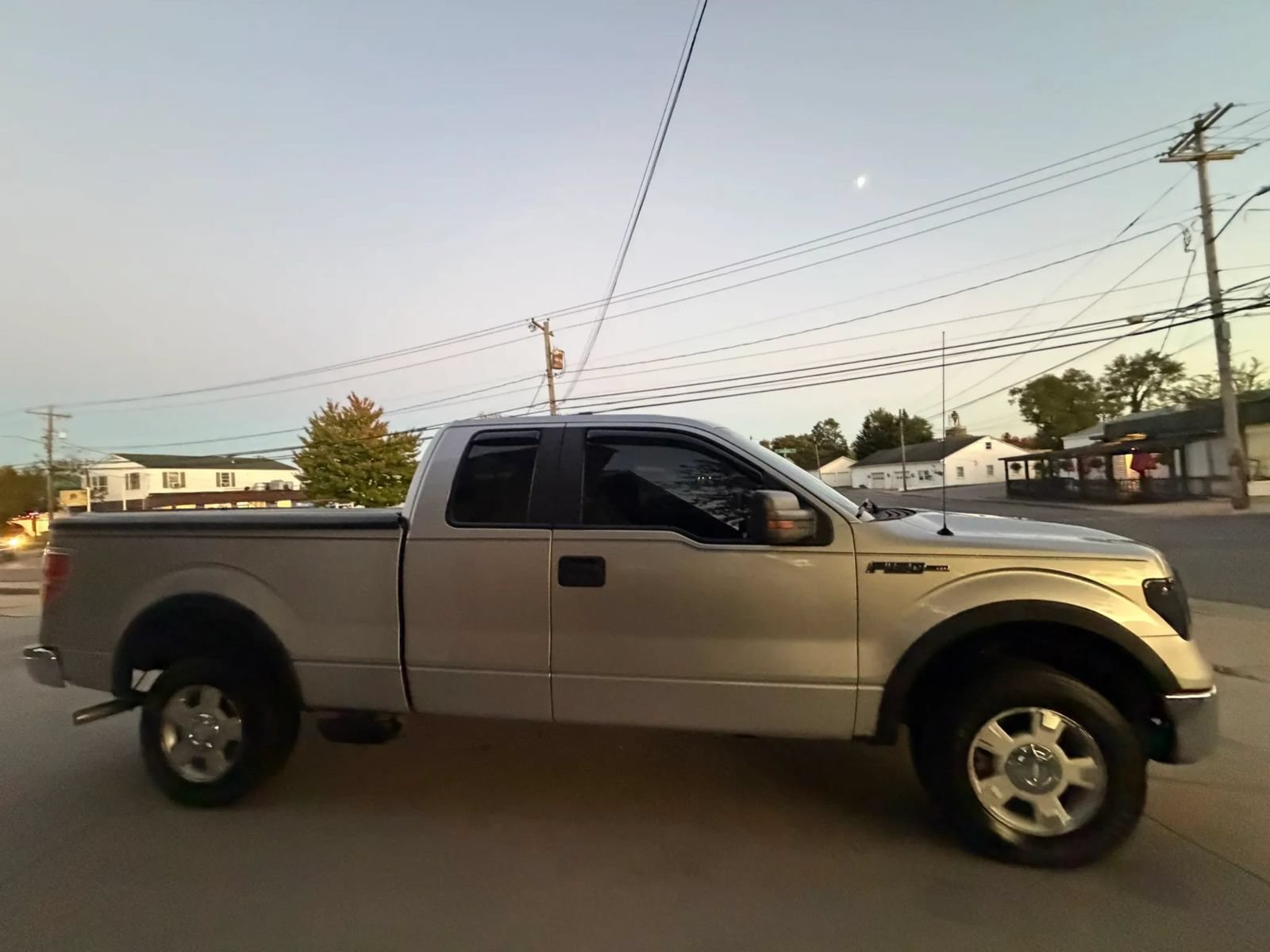 Used 2010 Ford F150 FX4 AWD/4WD image 5