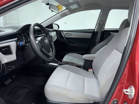 Used 2016 Toyota Corolla LE FWD image 12