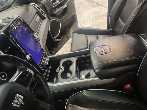 Used 2020 RAM 1500 Laramie w/ Sport Appearance Package AWD/4WD image 25