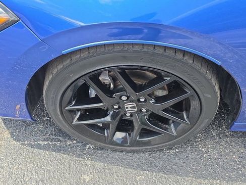 Used 2023 Honda Civic Sport image 10
