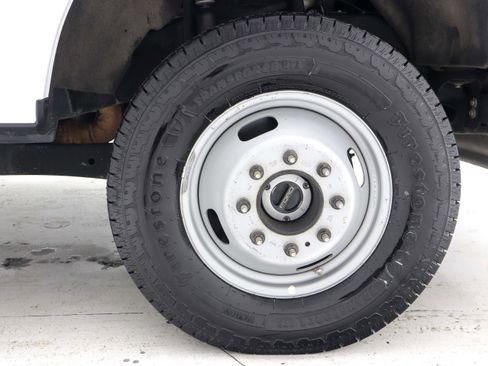 Used 2020 Ford F350 XL image 27