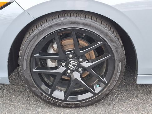 Used 2025 Honda Civic Sport image 27