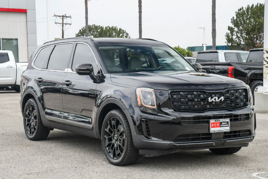 Used 2022 Kia Telluride EX w/ EX Premium Package AWD/4WD image 3