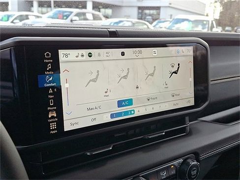 Used 2025 Jeep Wrangler Sahara w/ Safety Group image 14