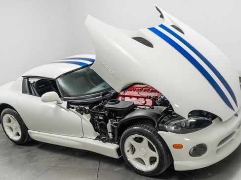 Used 1996 Dodge Viper RT/10 image 34