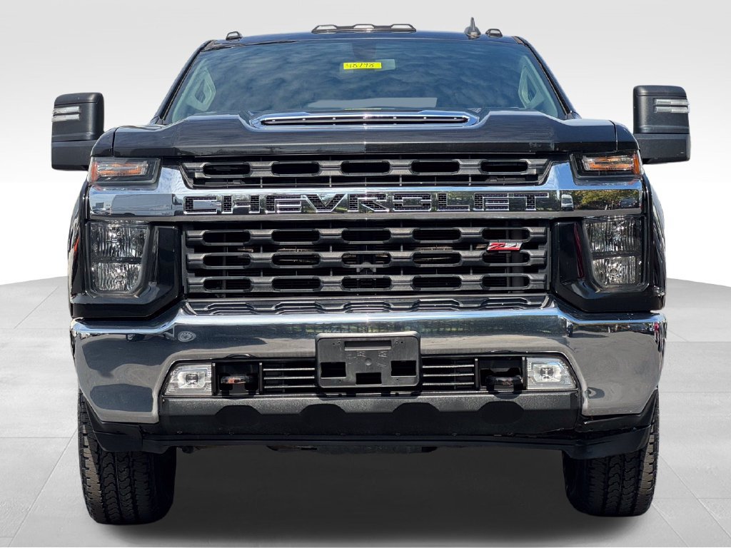 Used 2022 Chevrolet Silverado 3500 LT w/ Convenience Package AWD/4WD image 2