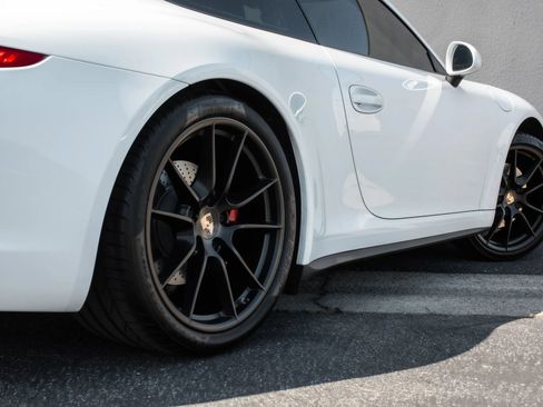 Used 2013 Porsche 911 Carrera 4S AWD/4WD image 32
