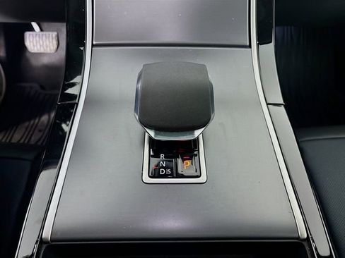 Used 2026 Land Rover Range Rover Velar S image 19