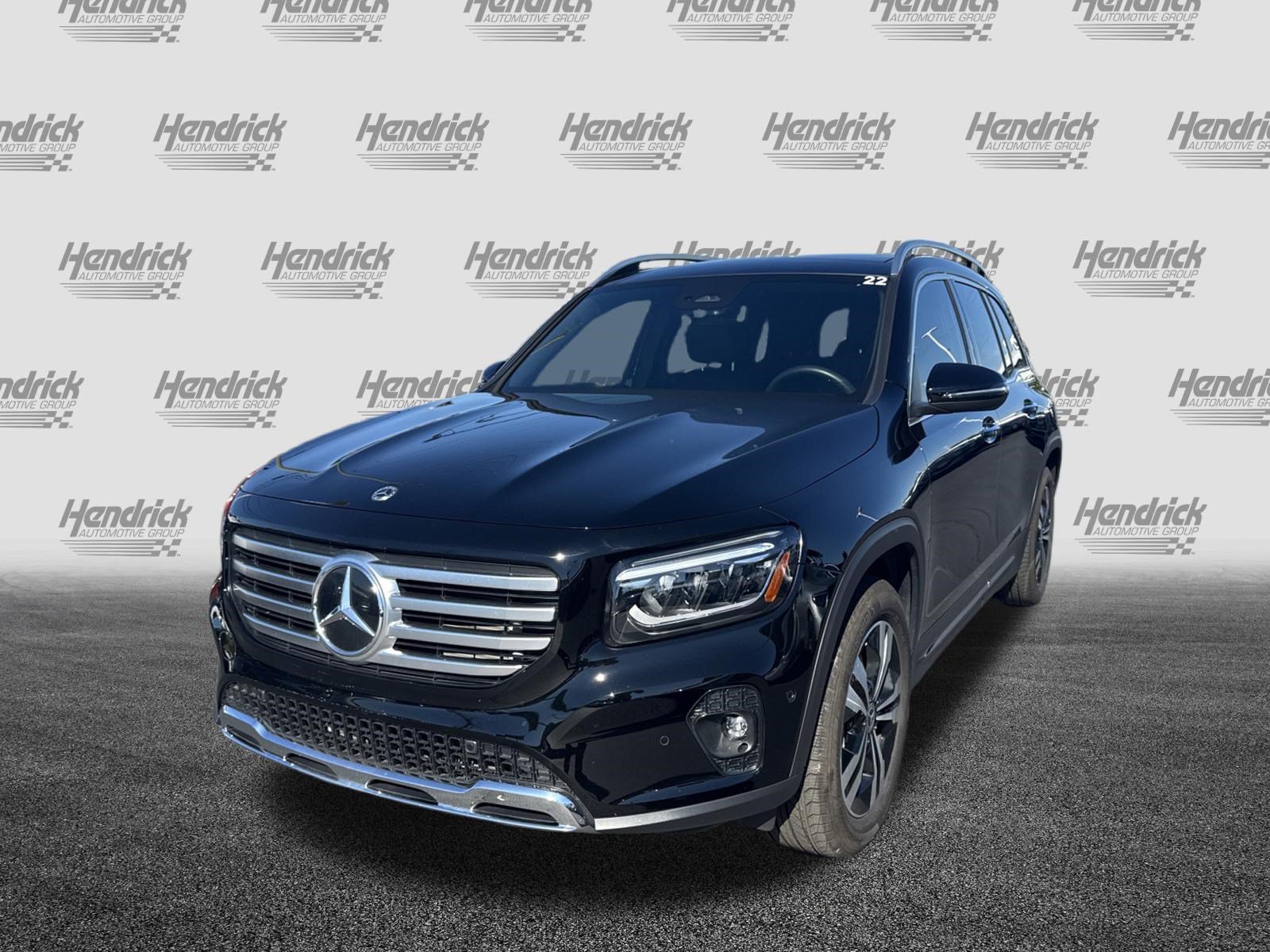 Used 2026 Mercedes-Benz GLB 250 4MATIC image 5