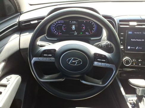 Used 2022 Hyundai Tucson SEL AWD/4WD image 16