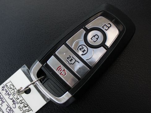 Used 2024 Ford Edge SEL w/ Convenience Package AWD/4WD image 45