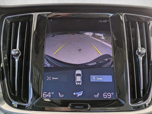 Used 2019 Volvo S60 T5 Momentum image 15