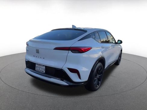 Used 2025 Buick Envista Sport Touring image 14