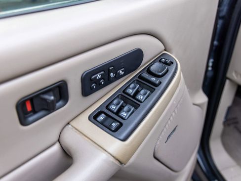 Used 2004 Chevrolet Silverado 3500 LT w/ Heavy-Duty Power Package image 35