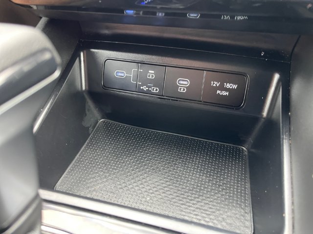 Used 2025 Hyundai Santa Cruz SEL AWD/4WD image 22