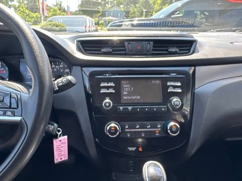 Used 2017 Nissan Rogue Sport S w/ S Appearance Package AWD/4WD image 26