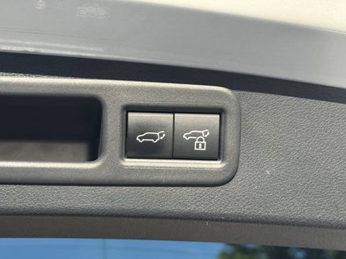Used 2023 Lexus RX 350 w/ Accessory Package (Z1) AWD/4WD image 21