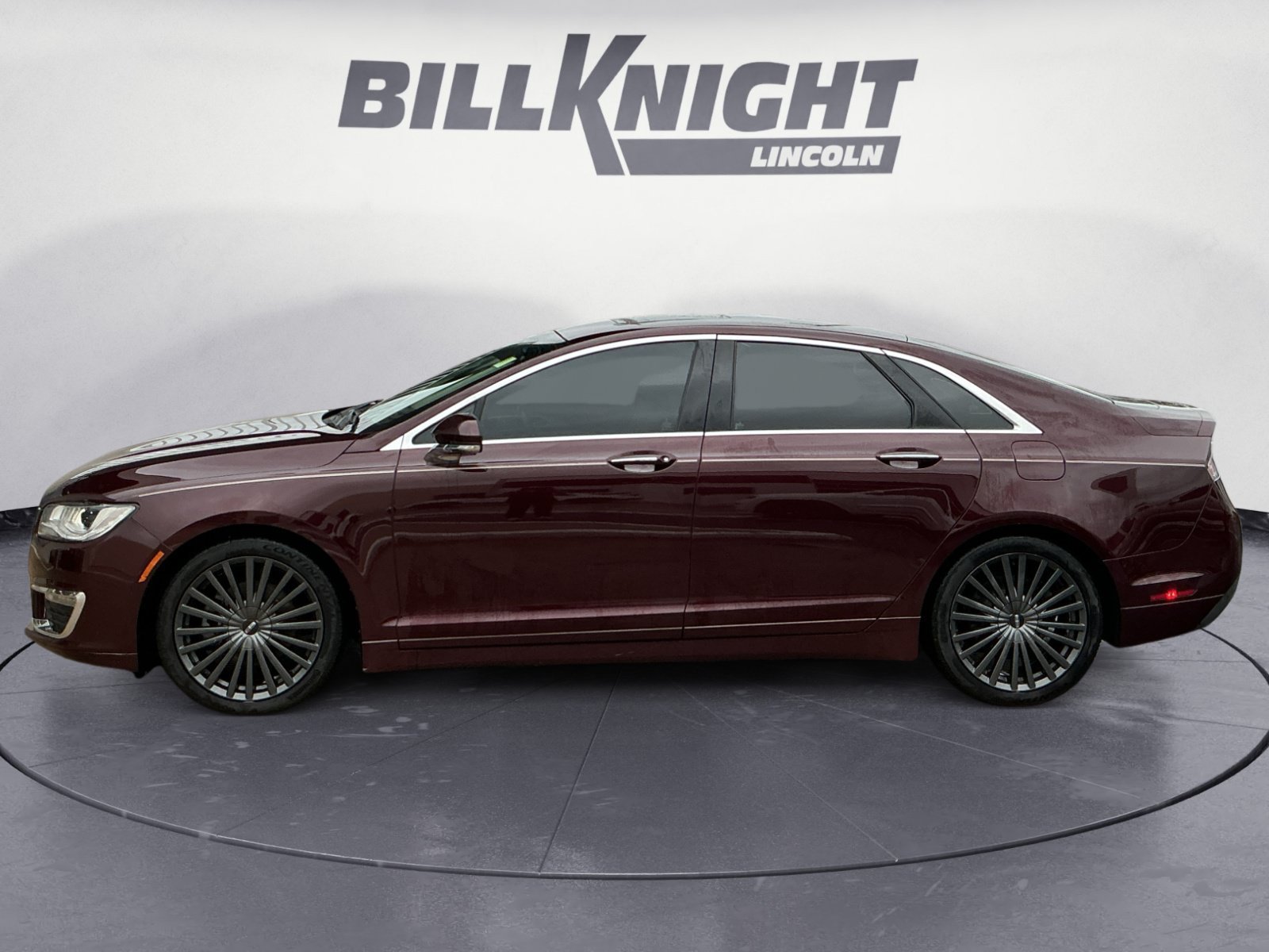 Used 2018 Lincoln MKZ Reserve w/ Climate Package FWD image 3