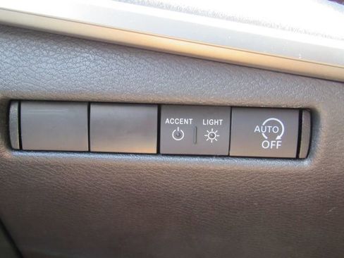 Certified 2025 Nissan Kicks SV w/ SV Premium Package FWD image 28