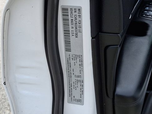 Certified 2021 Jeep Grand Cherokee Limited AWD/4WD image 29
