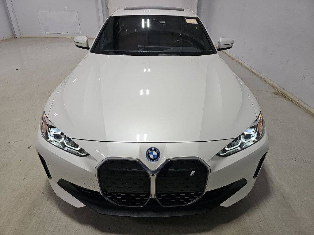 Used 2023 BMW i4 eDrive35 w/ Premium Package RWD image 2