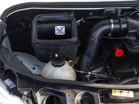 Used 2021 Mercedes-Benz Sprinter 2500 w/ Driver Convenience Package image 15