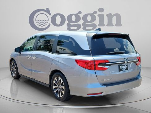 Used 2022 Honda Odyssey EX-L image 3