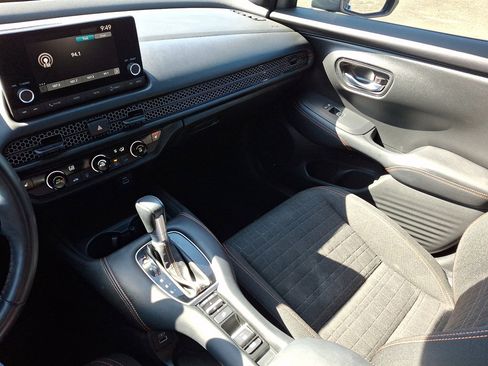 Used 2023 Honda HR-V Sport image 28