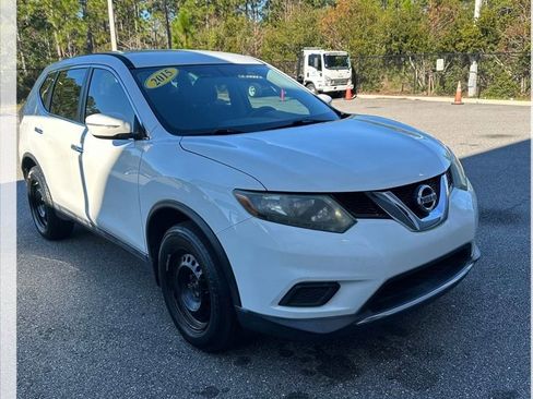 Used 2015 Nissan Rogue S image 10