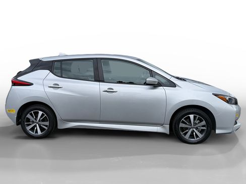 Used 2022 Nissan Leaf S Plus image 6