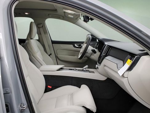 New 2025 Volvo XC60 T8 Ultra w/ Protection Package Premier image 25