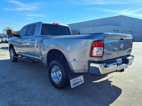 Used 2019 RAM 3500 Lone Star image 3