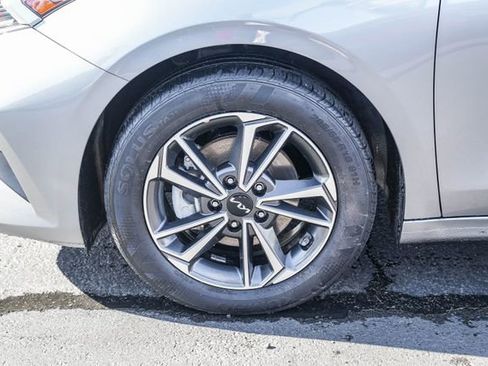 Certified 2023 Kia Forte LXS image 11