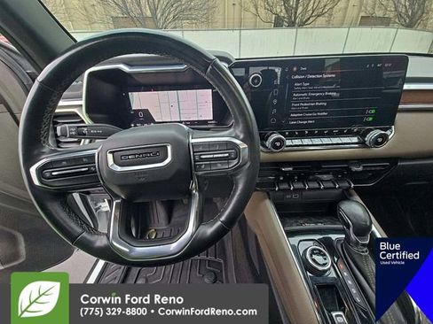 Used 2023 GMC Canyon Denali image 10