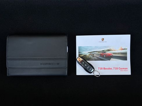 Used 2017 Porsche 718 Boxster image 28