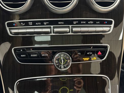 Used 2018 Mercedes-Benz C 300 4MATIC Sedan image 22